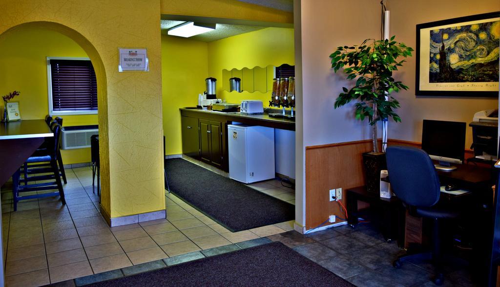 Centre Suite Inns Motel Bonnyville Exterior photo